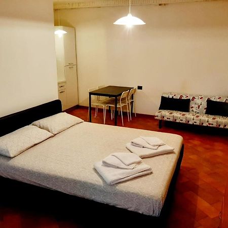 Il Vicolo By Turistica Apartment Domodossola Exterior photo